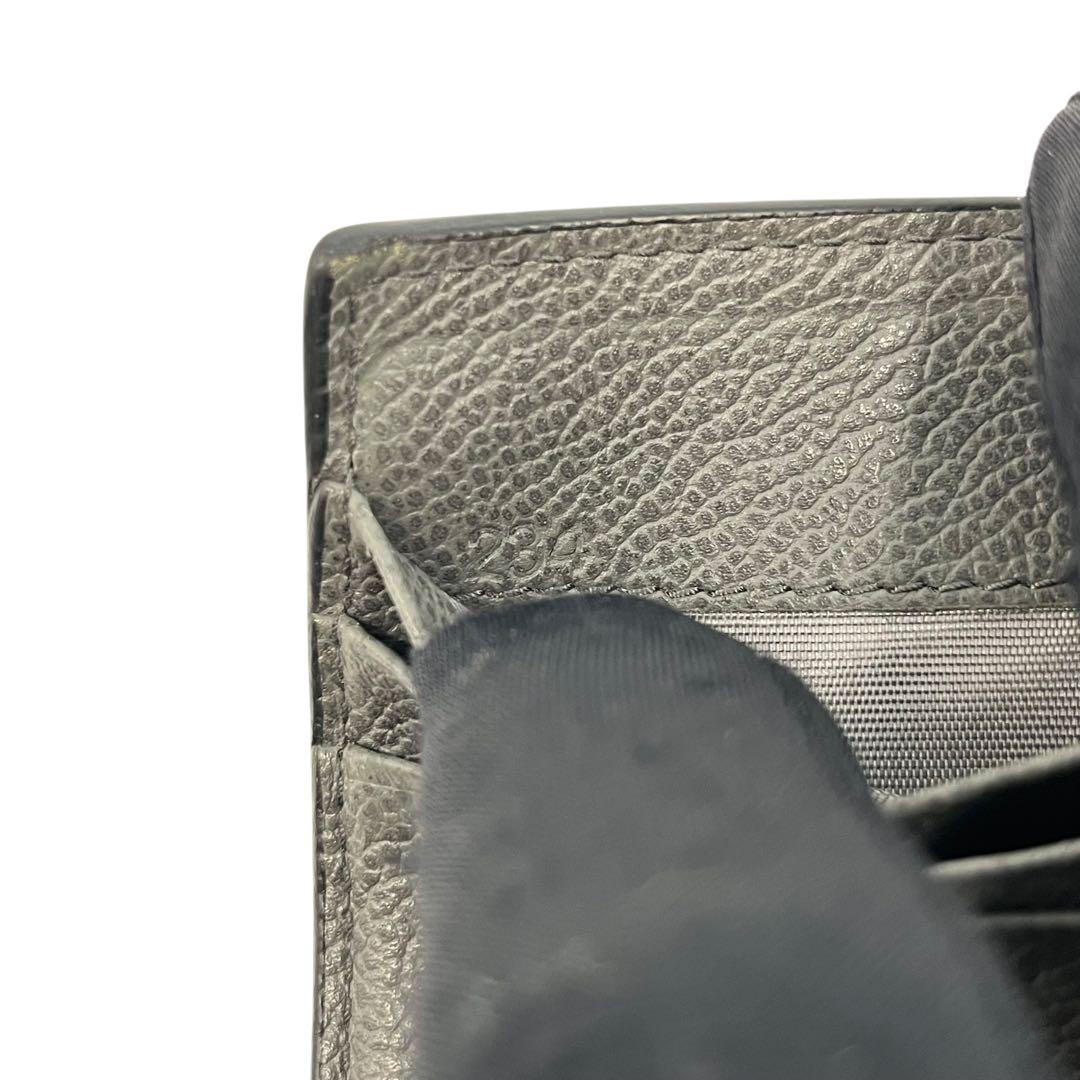 極美✨プラダ マネークリップ 札入れ シボ革 ロゴ金具 バイカラー 黒 グレー