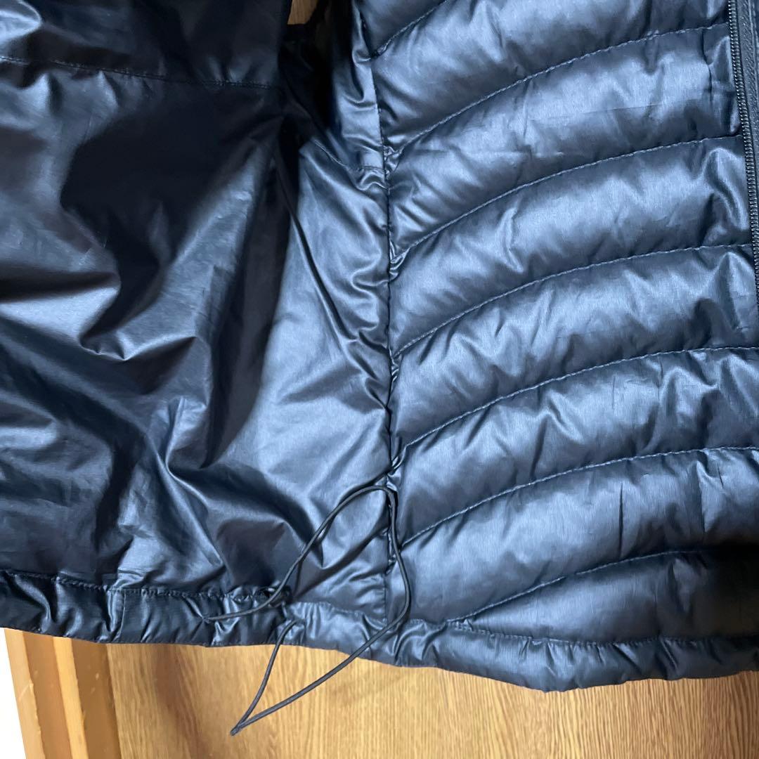 Patagonia ブラック ダウンベスト