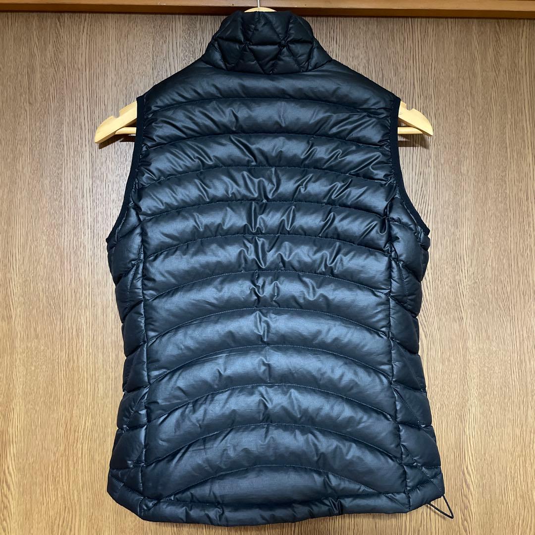 Patagonia ブラック ダウンベスト