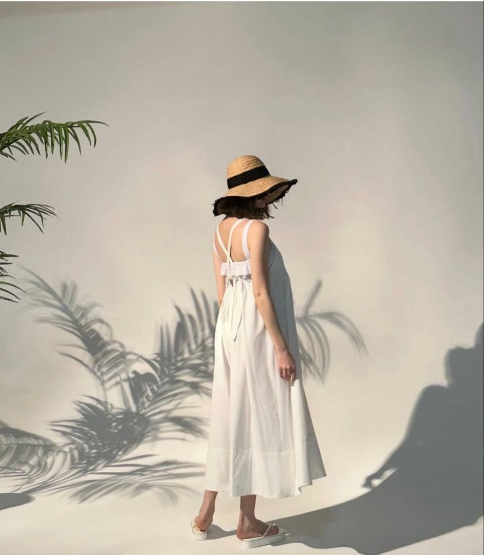 【未使用】ロージーモンスター　フレアシルエットオールインワン　ホワイトS