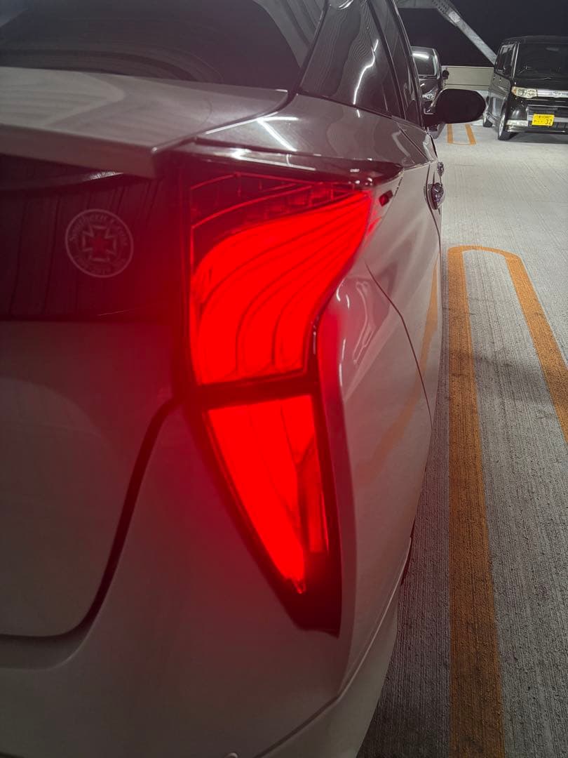 ゆ*う様 プリウス50前期ヴァレンティ