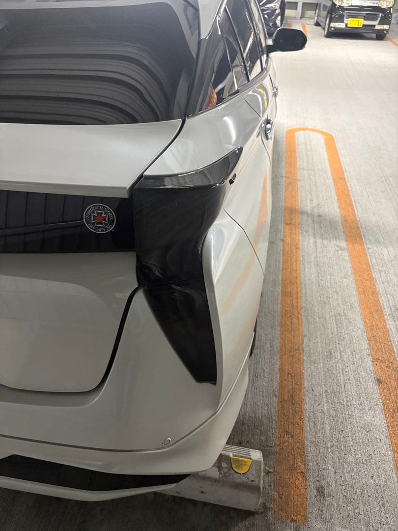 ゆ*う様 プリウス50前期ヴァレンティ