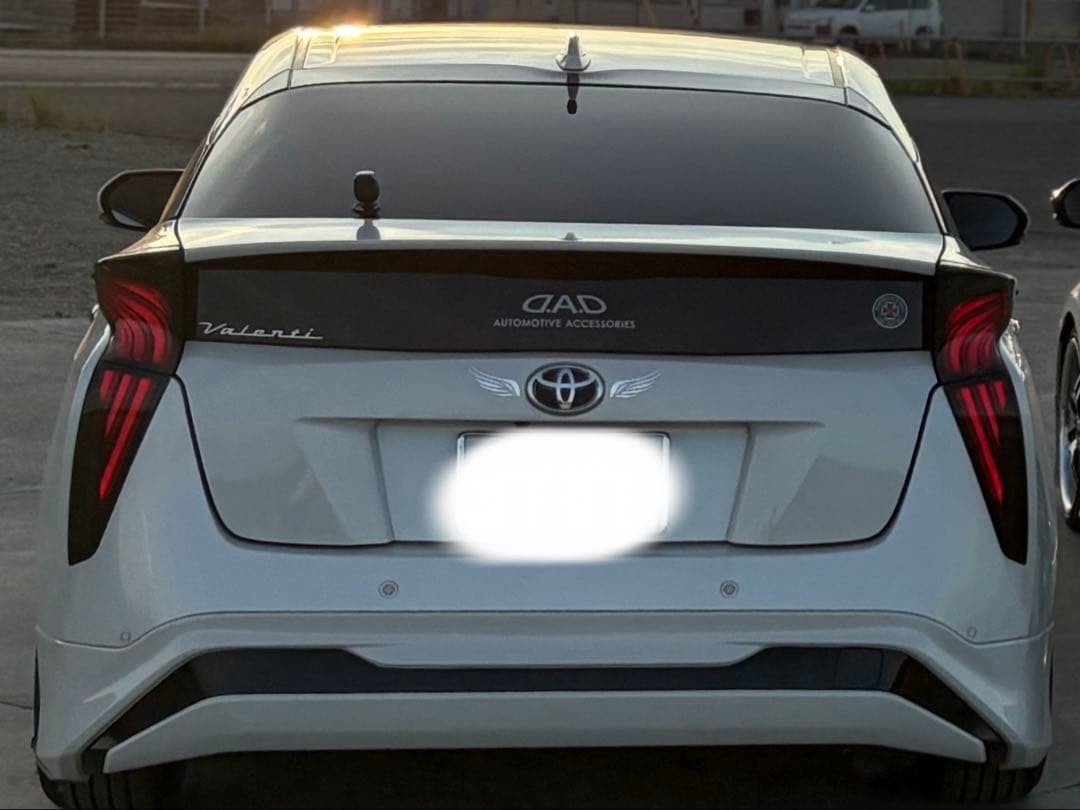 ゆ*う様 プリウス50前期ヴァレンティ