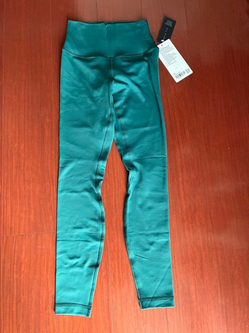 ルルレモン　フリース　グリーン ハイウエストレギンス 新品タグ付き