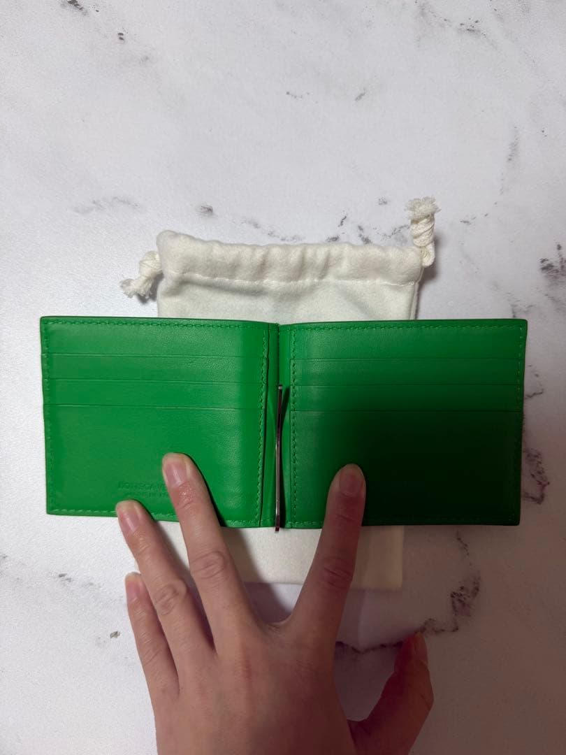 【美品】ボッテガヴェネタ マキシイントレチャート 二つ折り財布 グリーン
