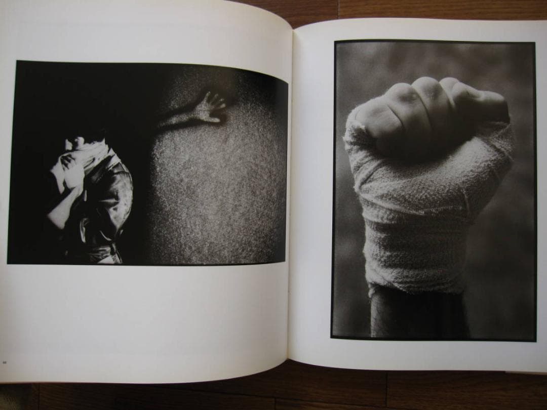 アート・デザイン・音楽 The Boxings Photographs of James a Fox