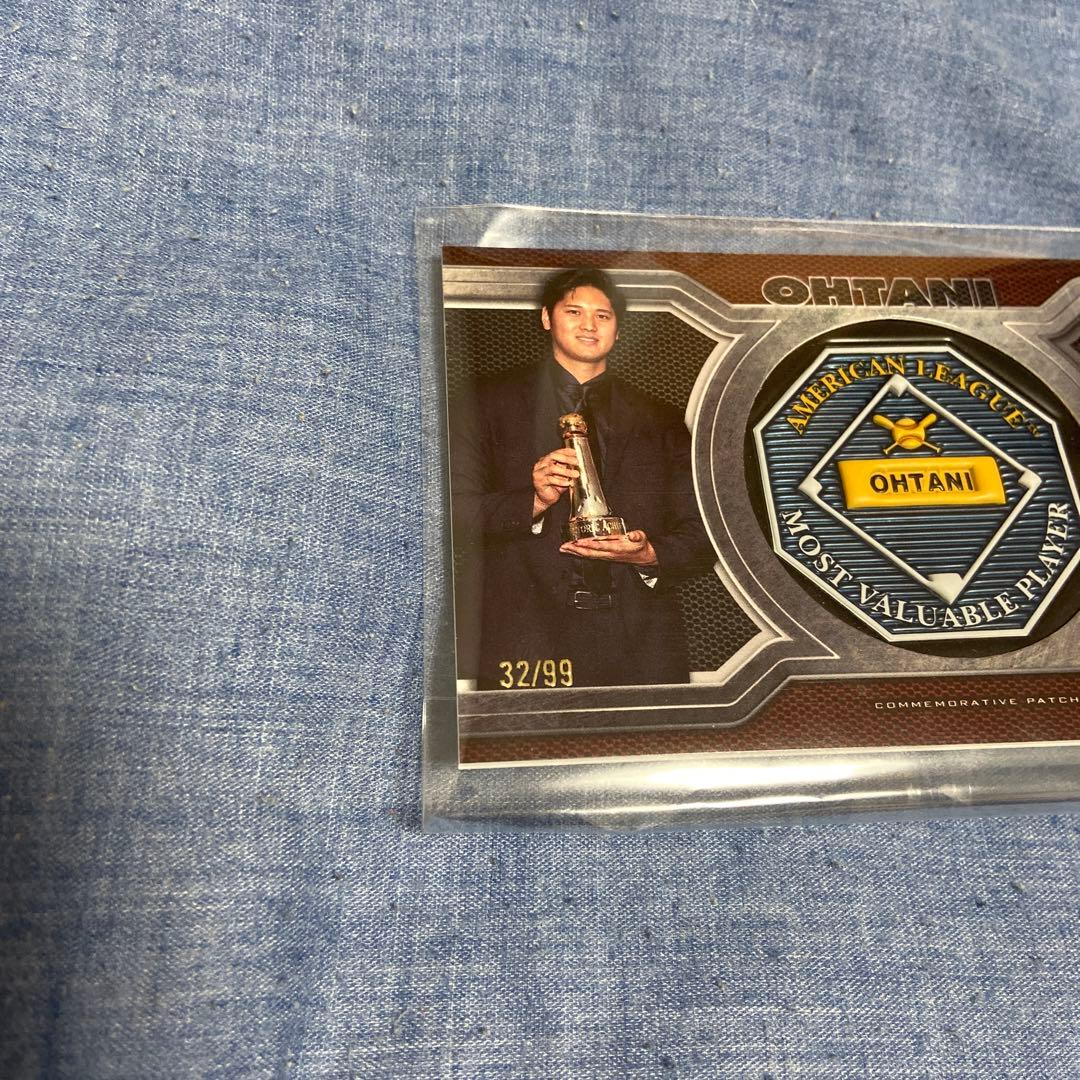 野球カード（大谷翔平シリアルナンバー入りカード2枚）