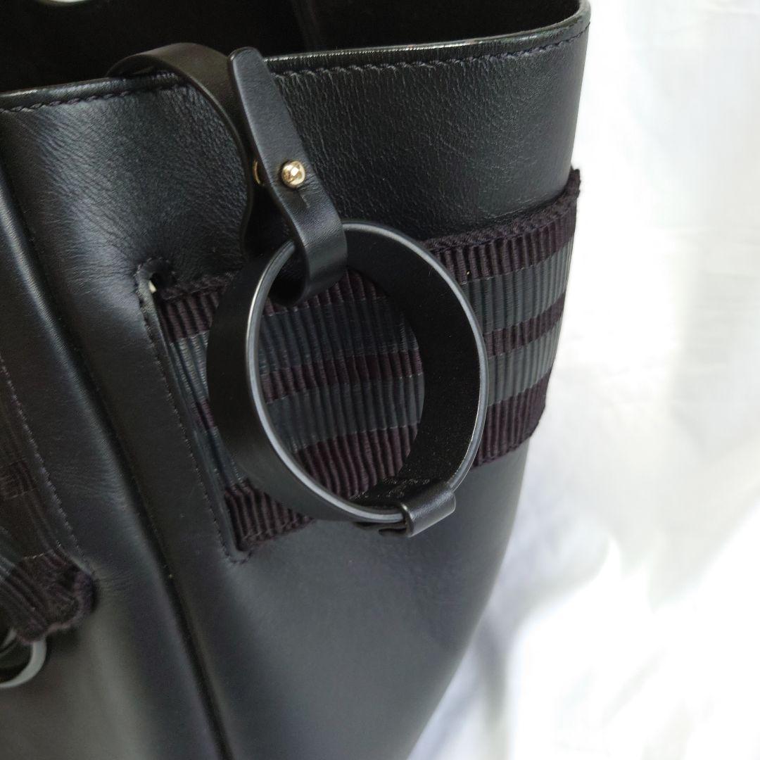 GIORGIO ARMANI　ブラックレザー　トートバッグ　ショルダーバッグ