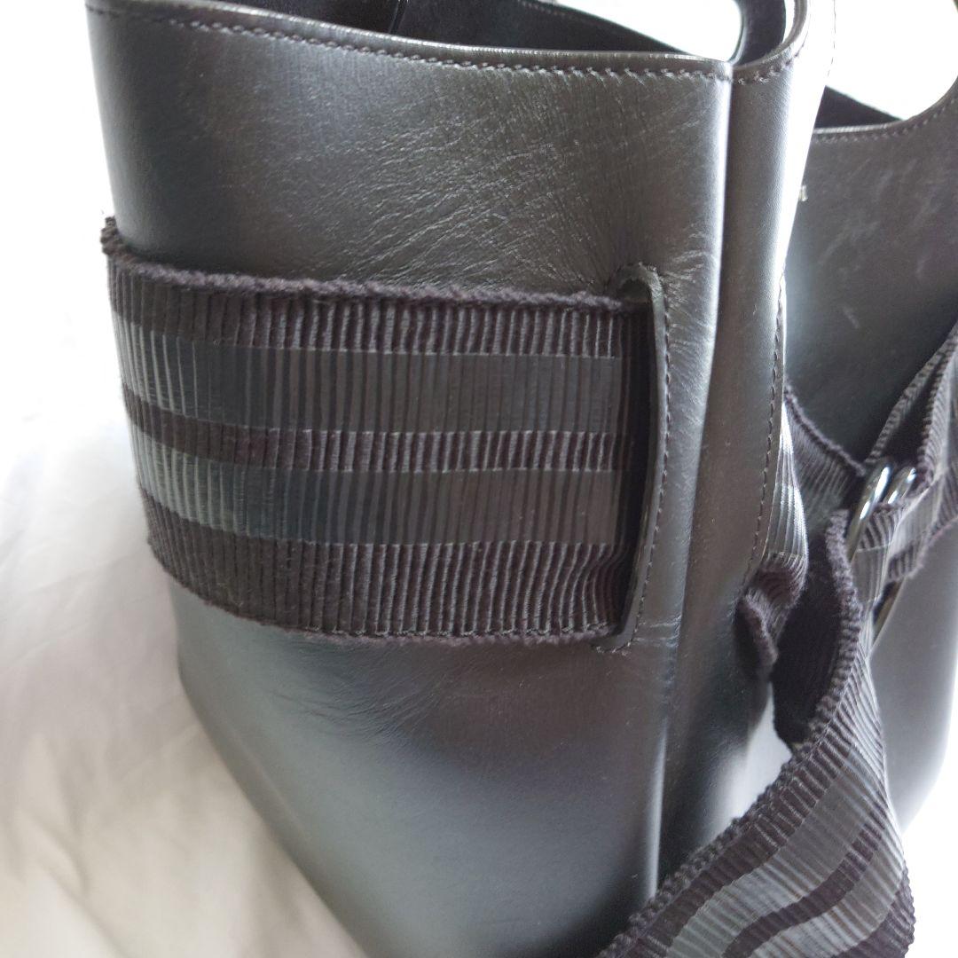 GIORGIO ARMANI　ブラックレザー　トートバッグ　ショルダーバッグ