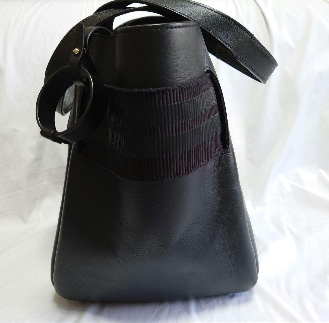 GIORGIO ARMANI　ブラックレザー　トートバッグ　ショルダーバッグ