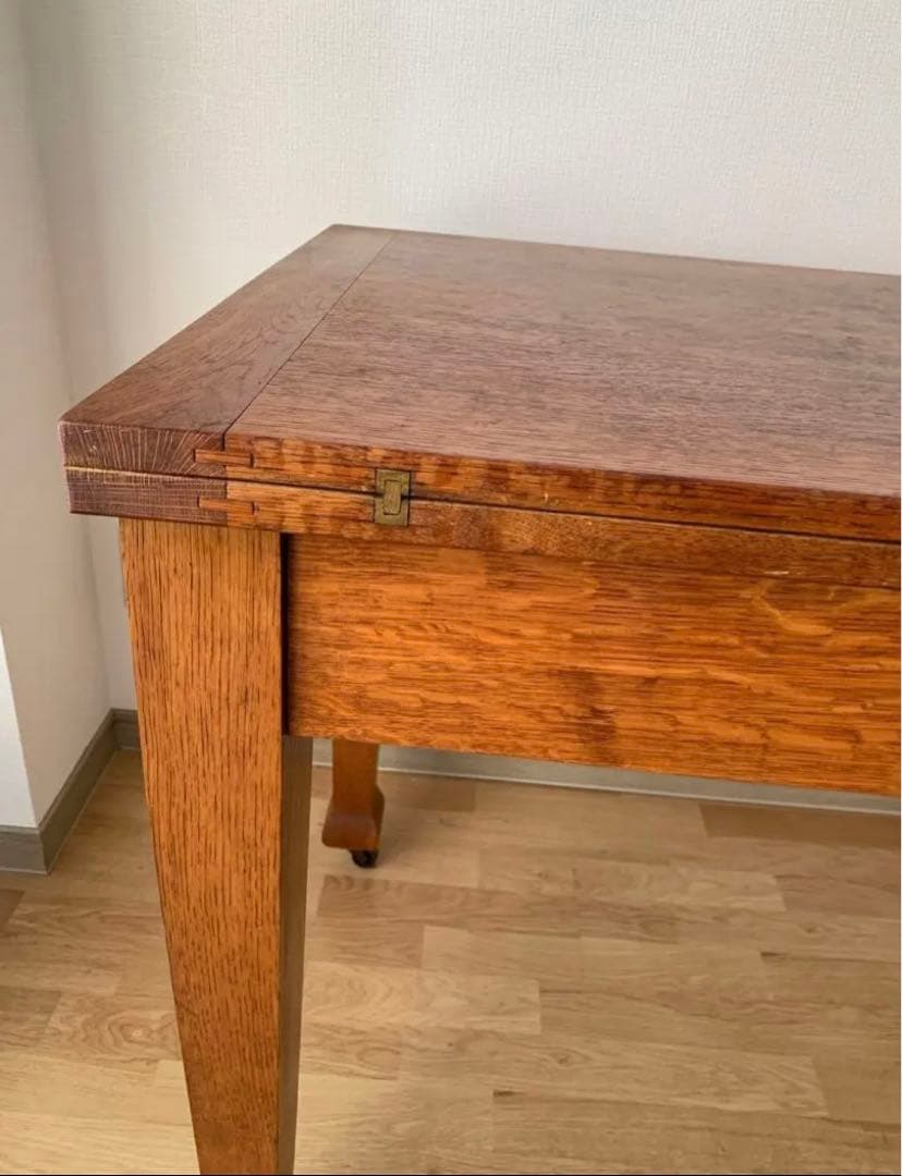 アンティークテーブル