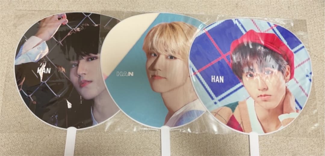 Straykids  スキズ ハン うちわ