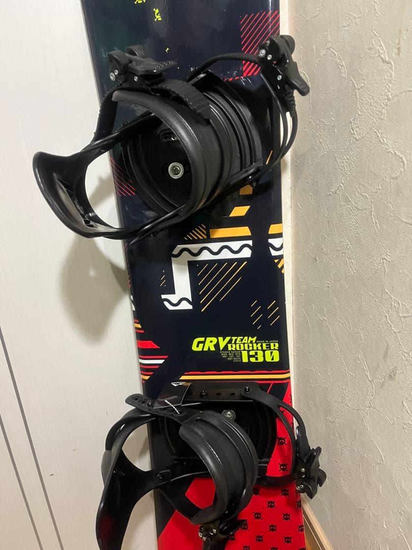 転びにくいボード！ブーツプレゼント！IGNIO 130cm 新品バインセット