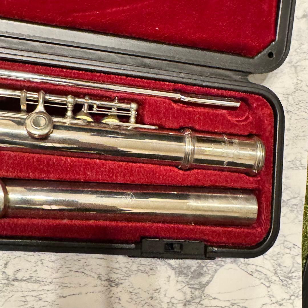 YAMAHAフルート 211ヤマハ　フルートYFL-211 ケース付き　Eメカ