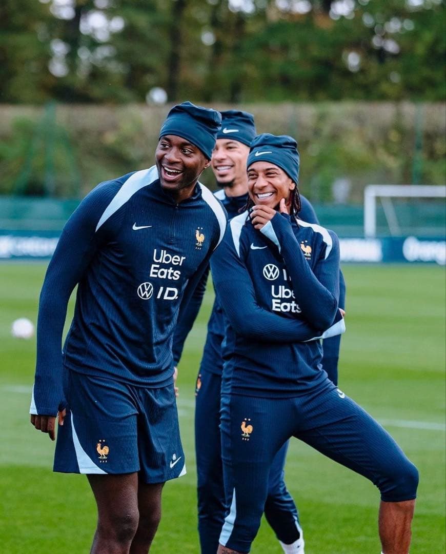 美品 NIKE フランス代表 ストライク シャツ トップス パンツ 上下セット