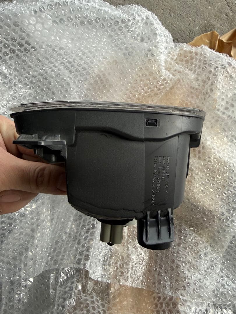 DAIHATSU ダイハツ アトレー 純正左テールランプ・スポイラー