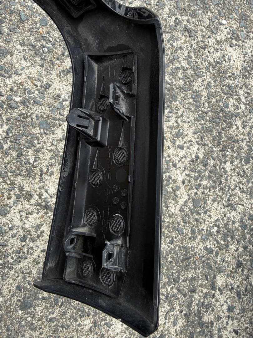 DAIHATSU ダイハツ アトレー 純正左テールランプ・スポイラー