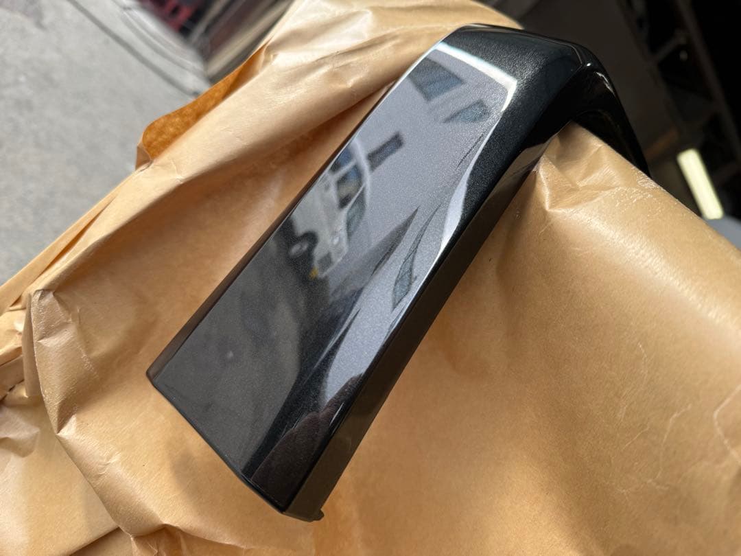 DAIHATSU ダイハツ アトレー 純正左テールランプ・スポイラー