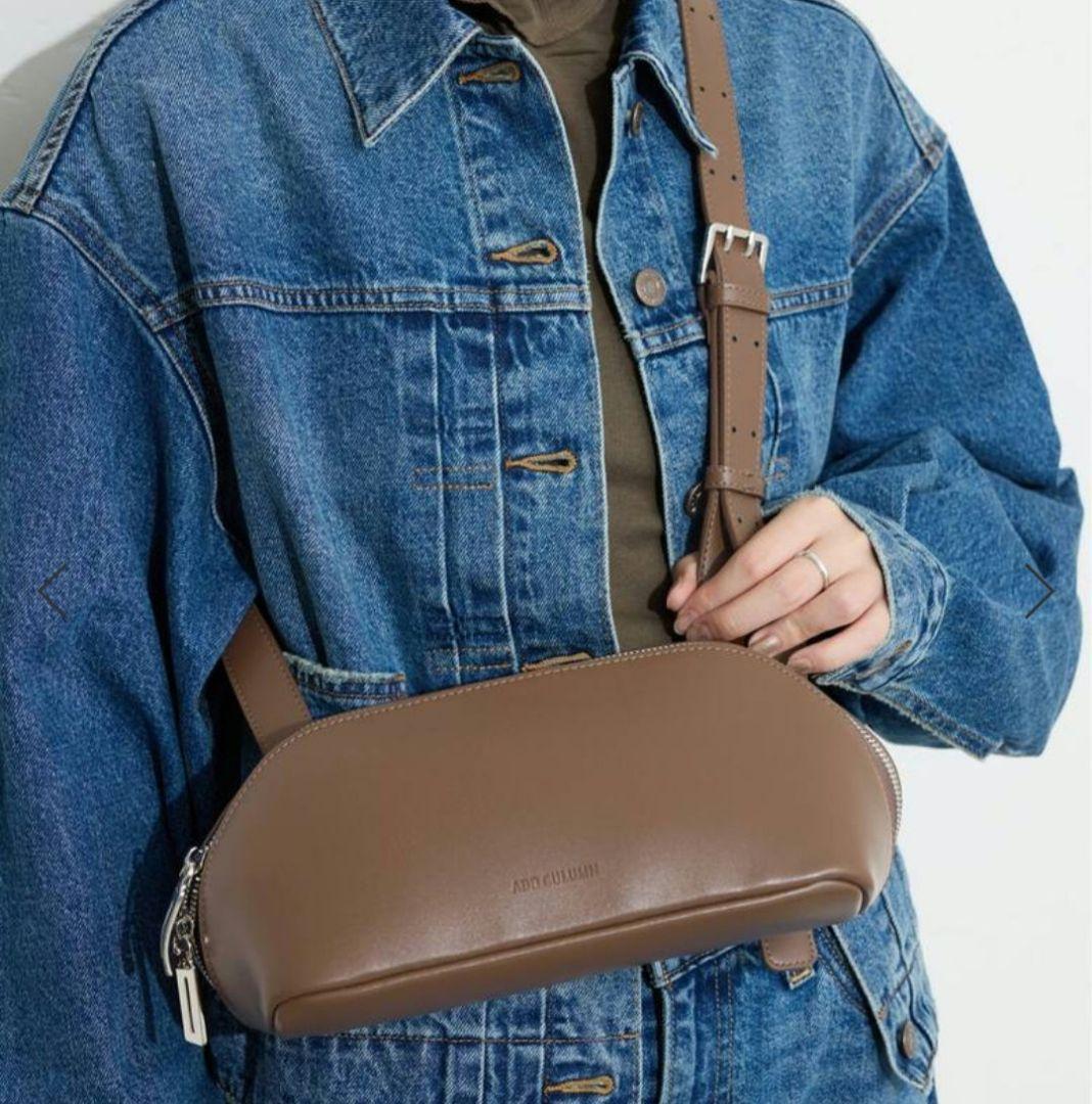 Sです(*^^*)アドカラム　ボディバッグ　ショルダーバッグ　ブラウン系