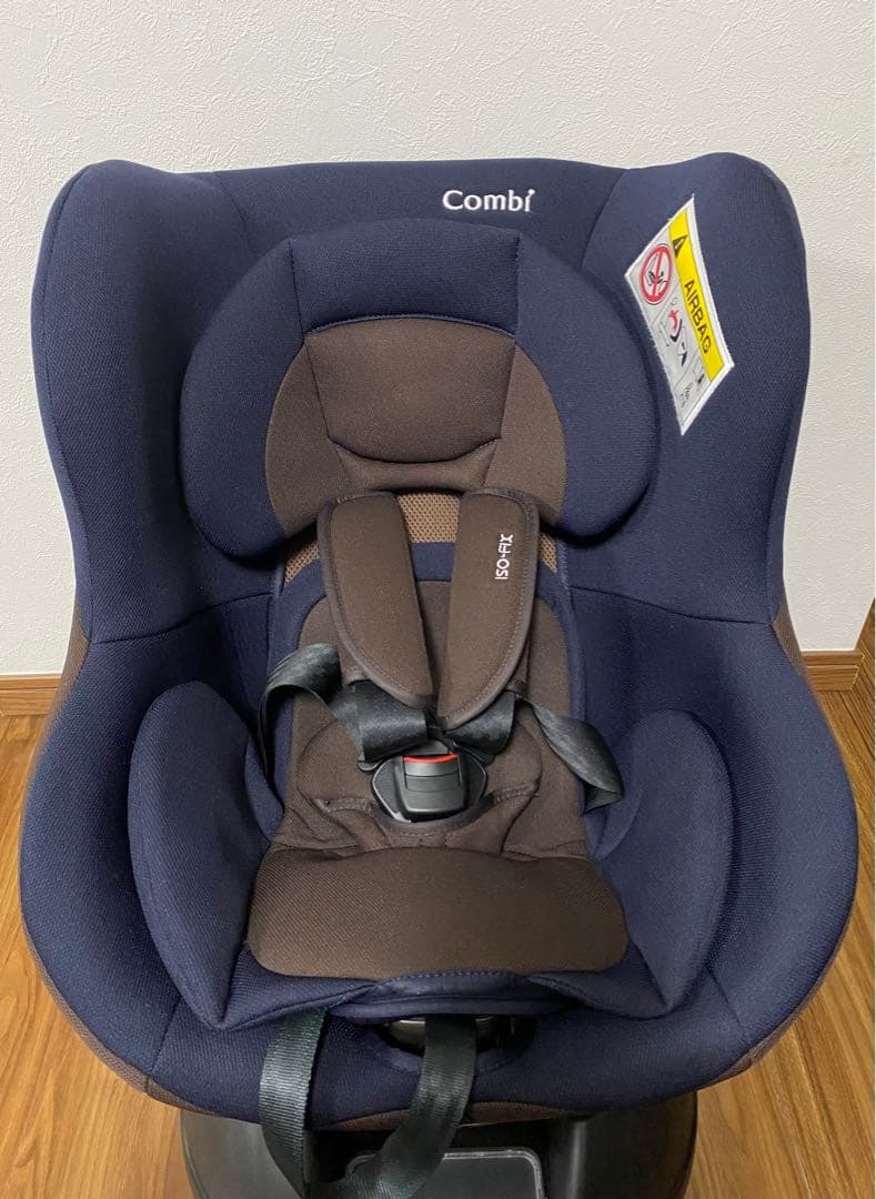 Combi コンビ 回転式チャイルドシート クルムーヴ クルムーブ　ISOFIX