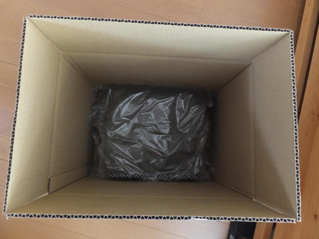 クシタニ　フルメッシュパーカー