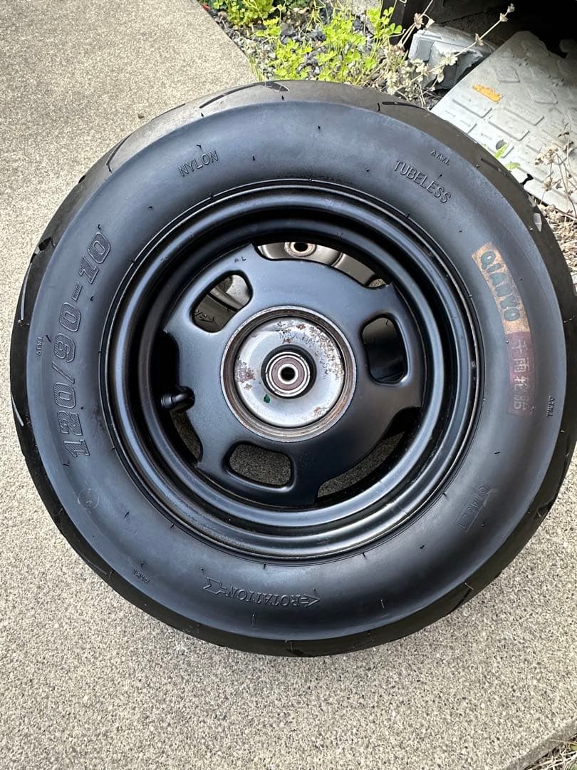 ズーマー タイヤ付きホイール