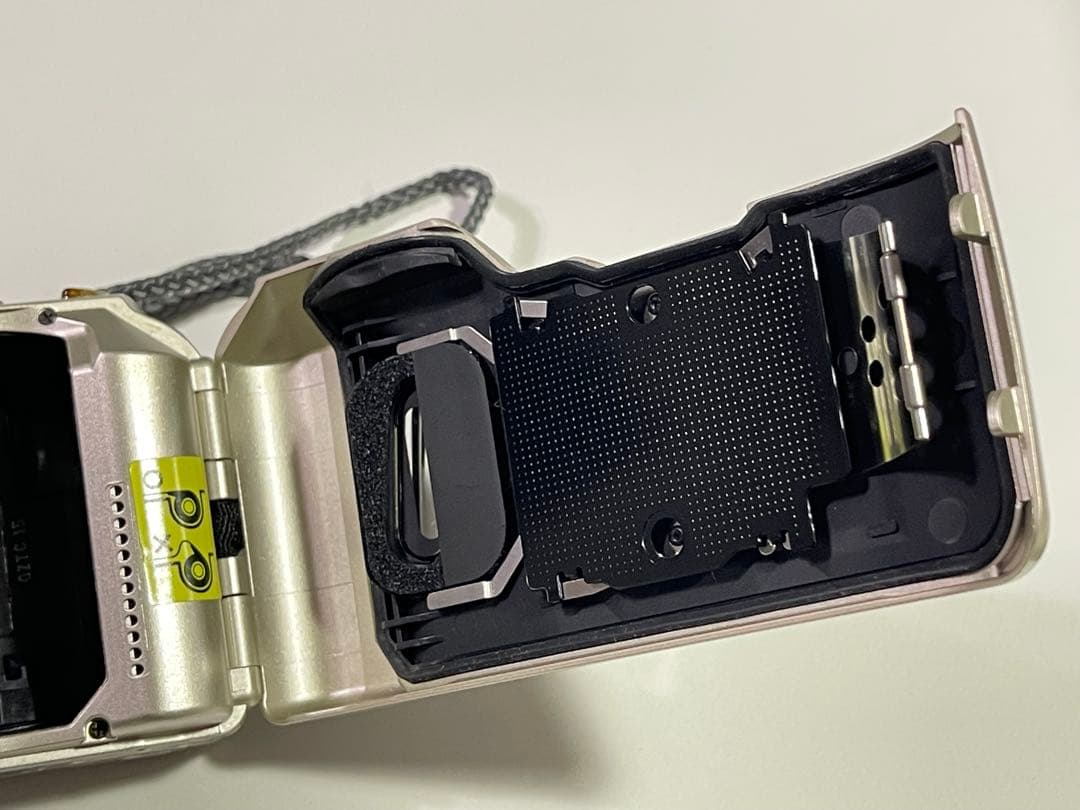 【オリンパス】 μ[mju:]（ミュー）-II 80 VF カメラ【ジャンク品】