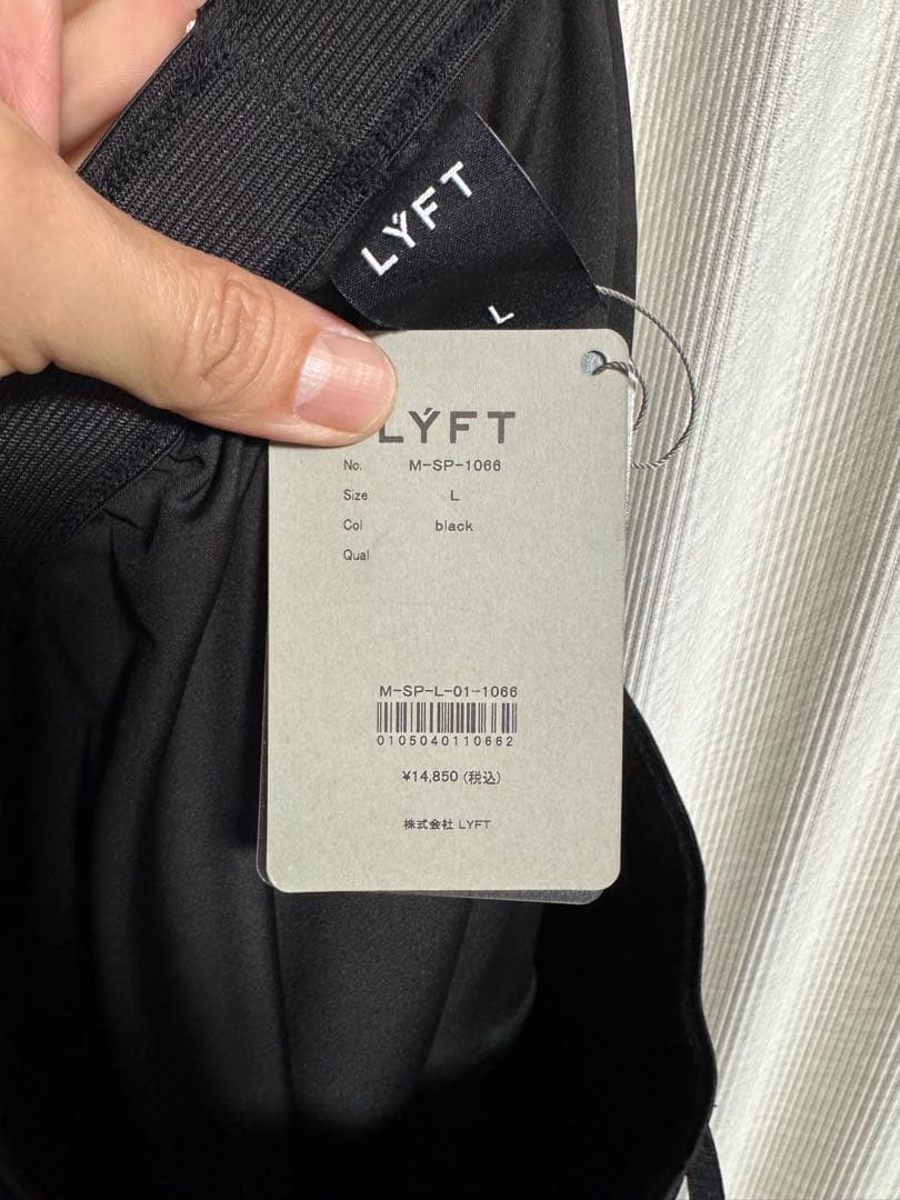 LYFT リフトブラックショートパンツ Lサイズ