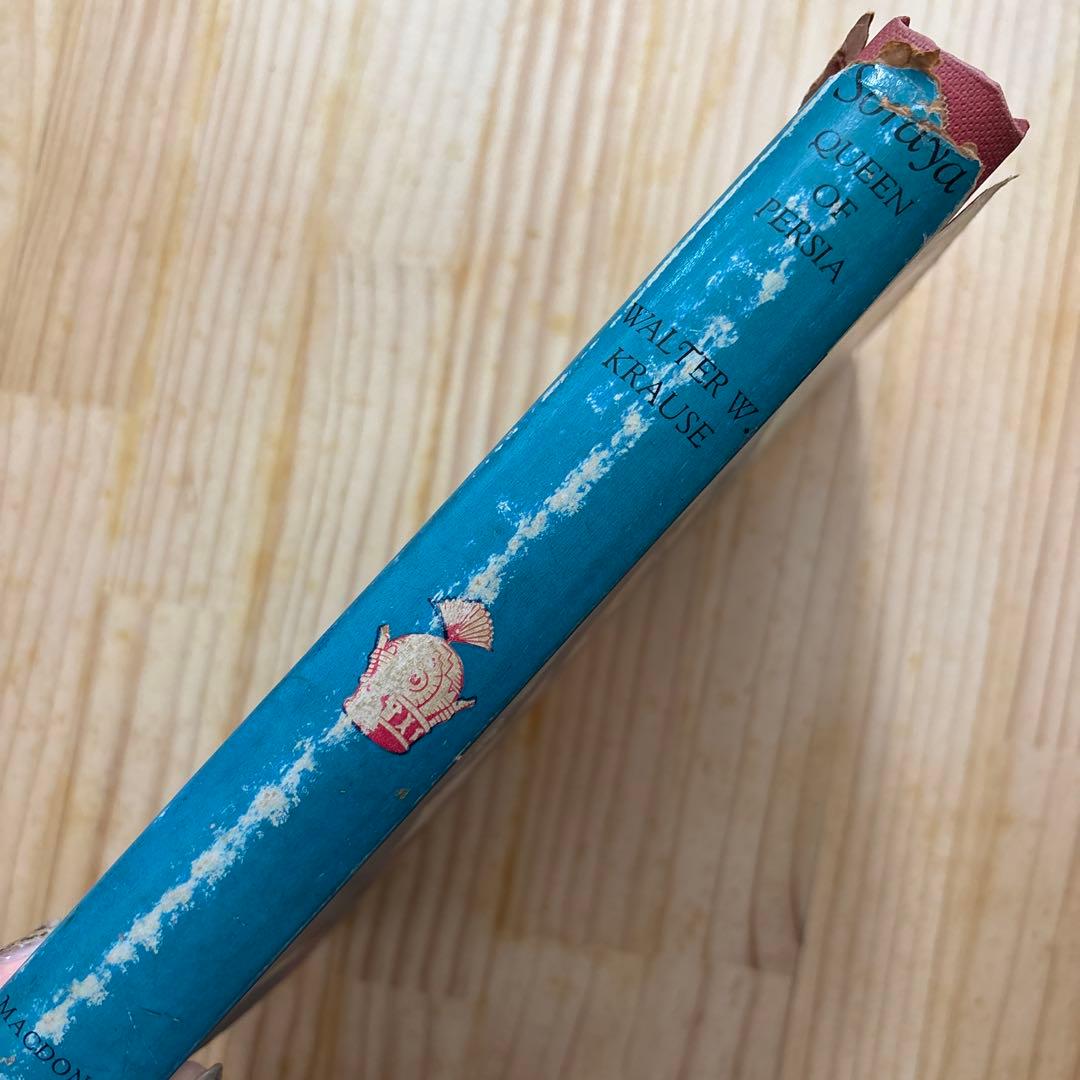 洋書 SORAYA Queen of Persia