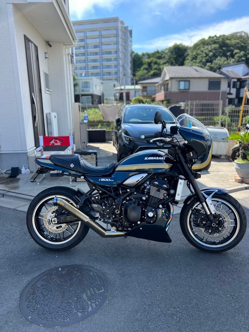 Z900RSアーキチンスポイラー キャンディートーンブルー塗装済み