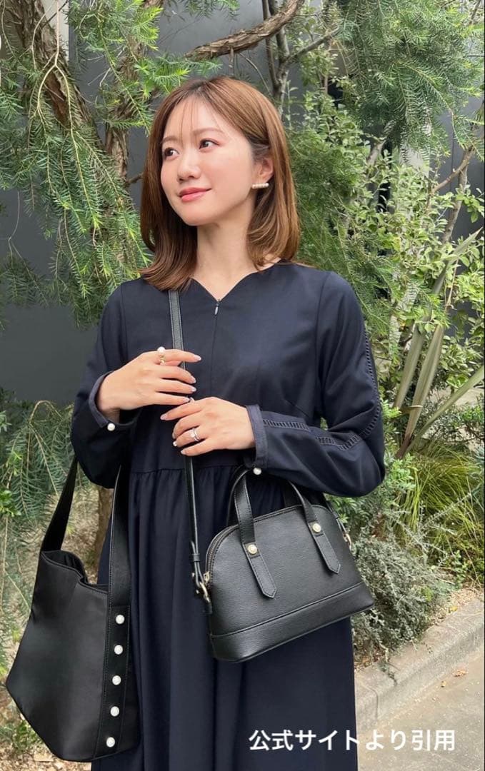 maison echelle(メゾンエシェル)ハシゴレーススリーブギャザードレス