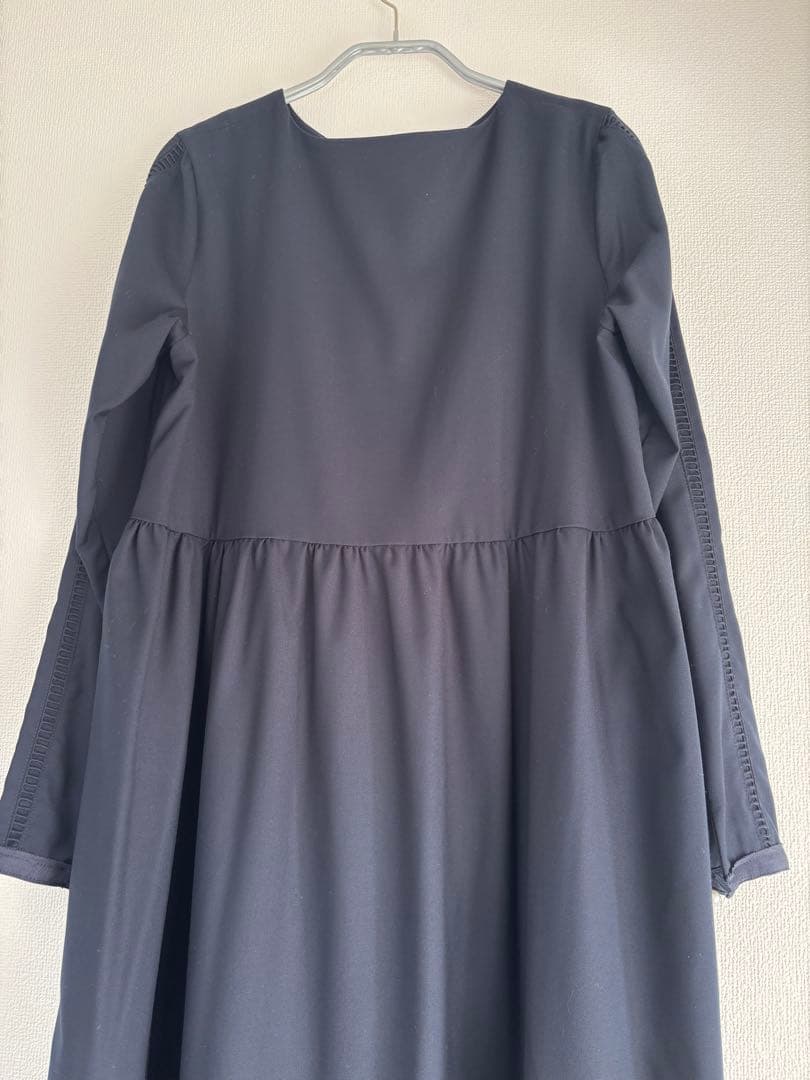 maison echelle(メゾンエシェル)ハシゴレーススリーブギャザードレス