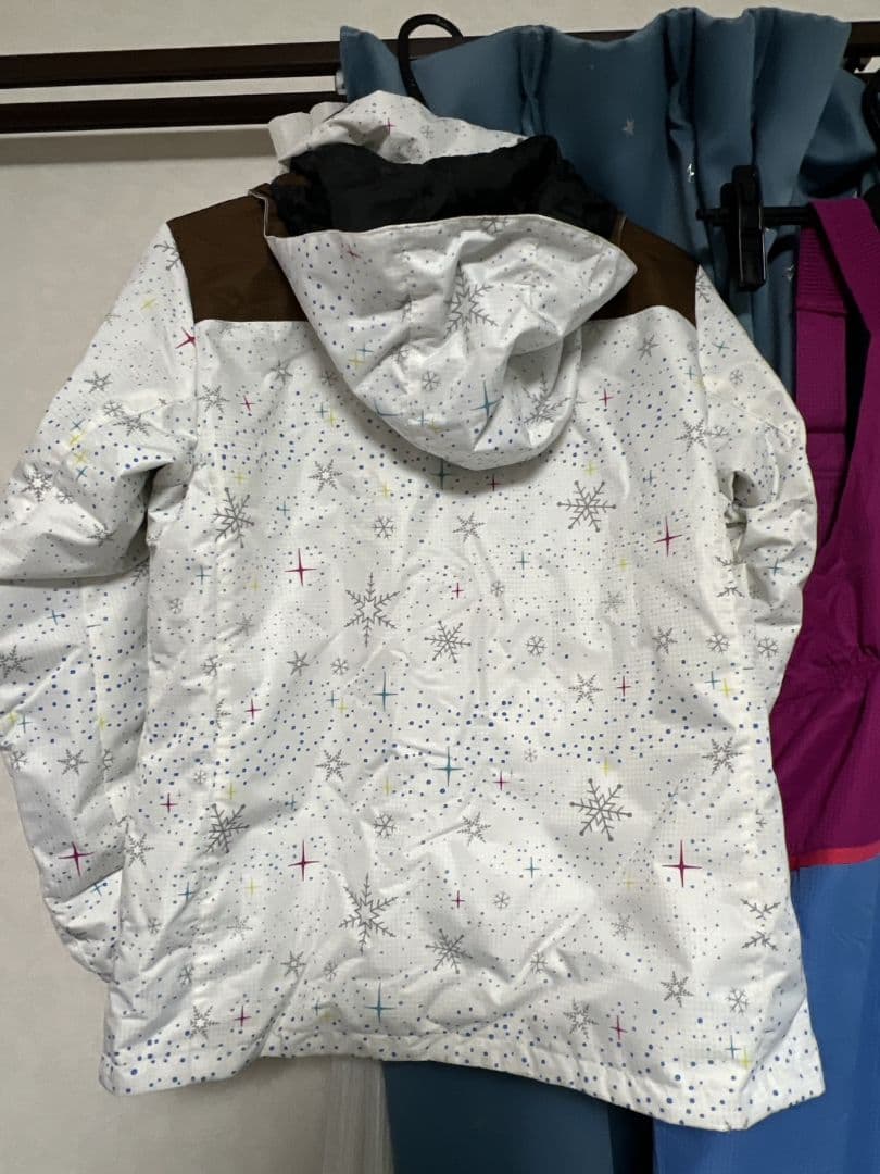 フェニックスの子供用スキーウェア上下セット