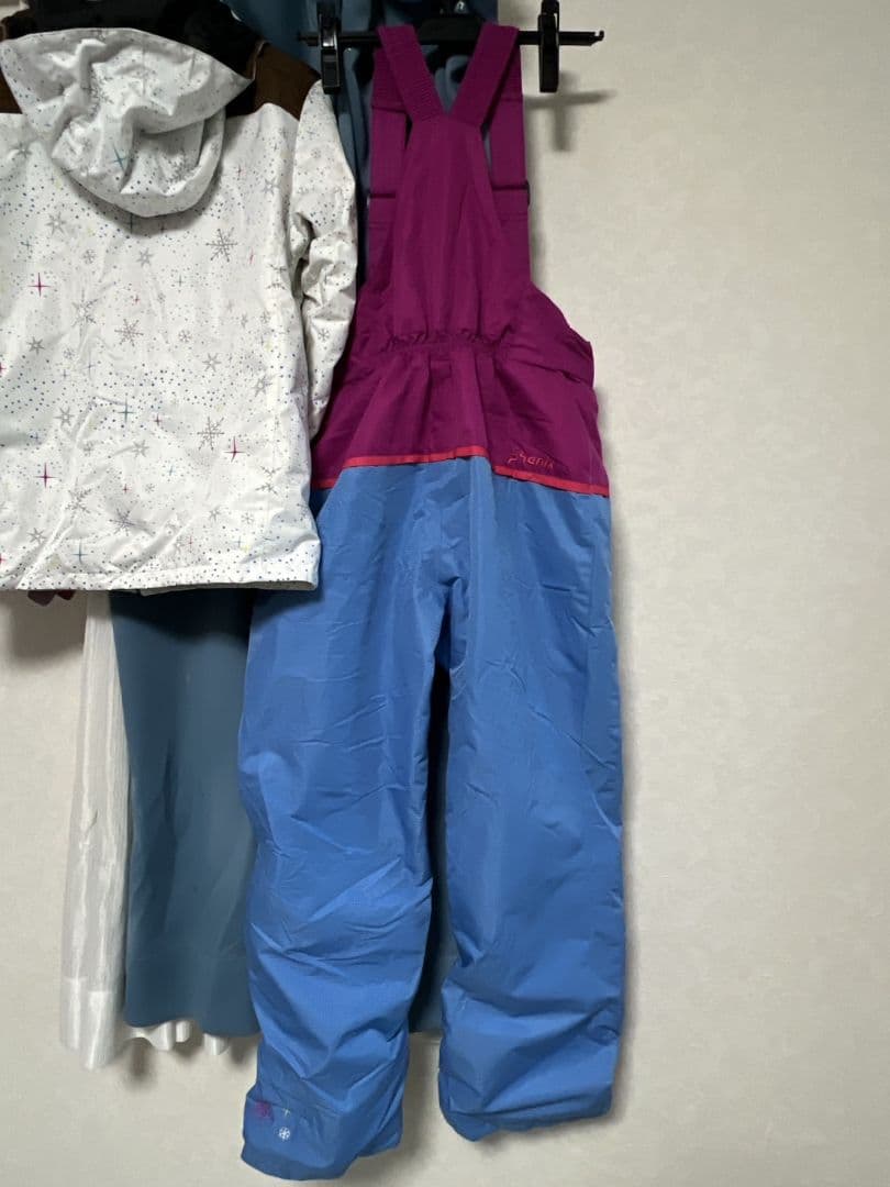 フェニックスの子供用スキーウェア上下セット