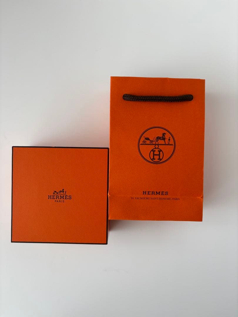 エルメス シェーヌダンクル アンシェネ バングル