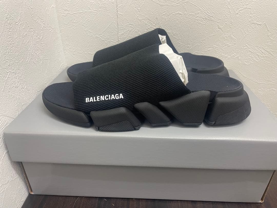 BALENCIAGA ブラック スリッポンサンダル