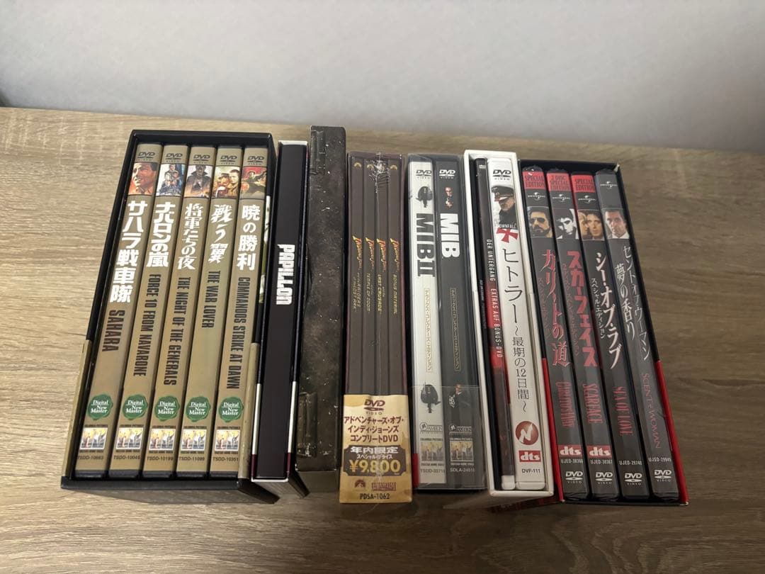 DVDコレクション（インディ・ジョーンズ、MIBなど）