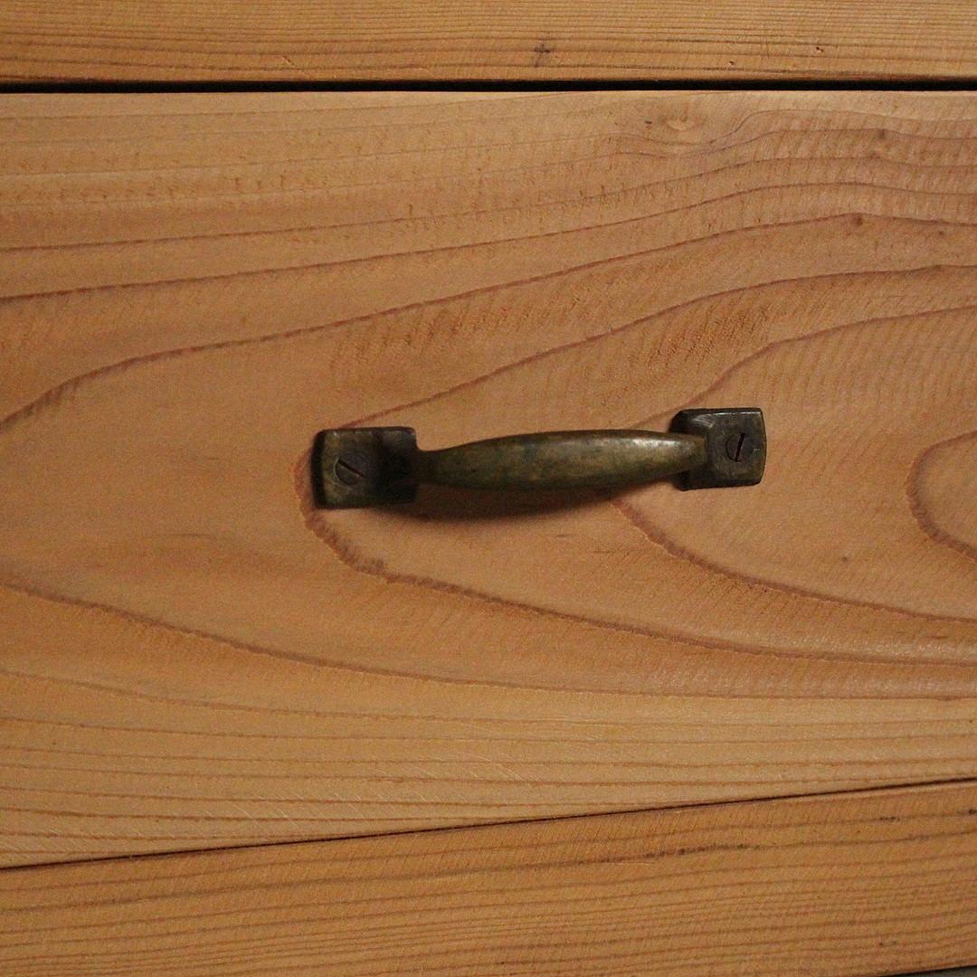 古い木枠のガラス戸棚　引き出し3杯　水屋