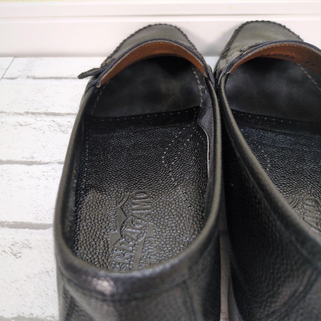 美品　Ferragamo　フェラガモ　シボ革　ローファー　ヴァラ　ゴールド