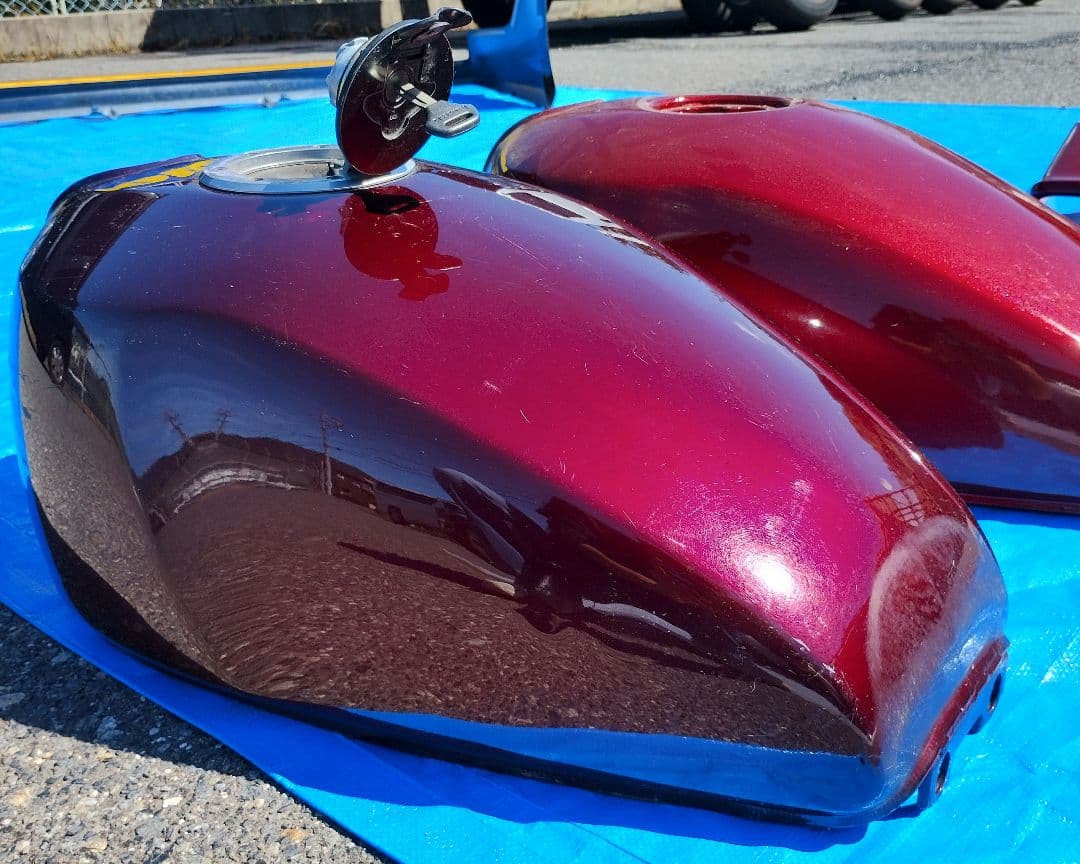 バイクタンクとパーツセット レッド