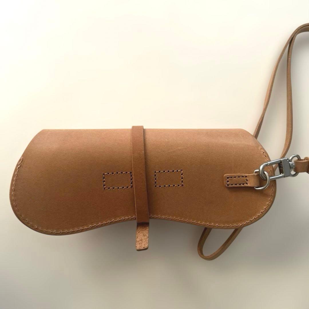 ETRE タンドレザーサングラスケース　ベージュ