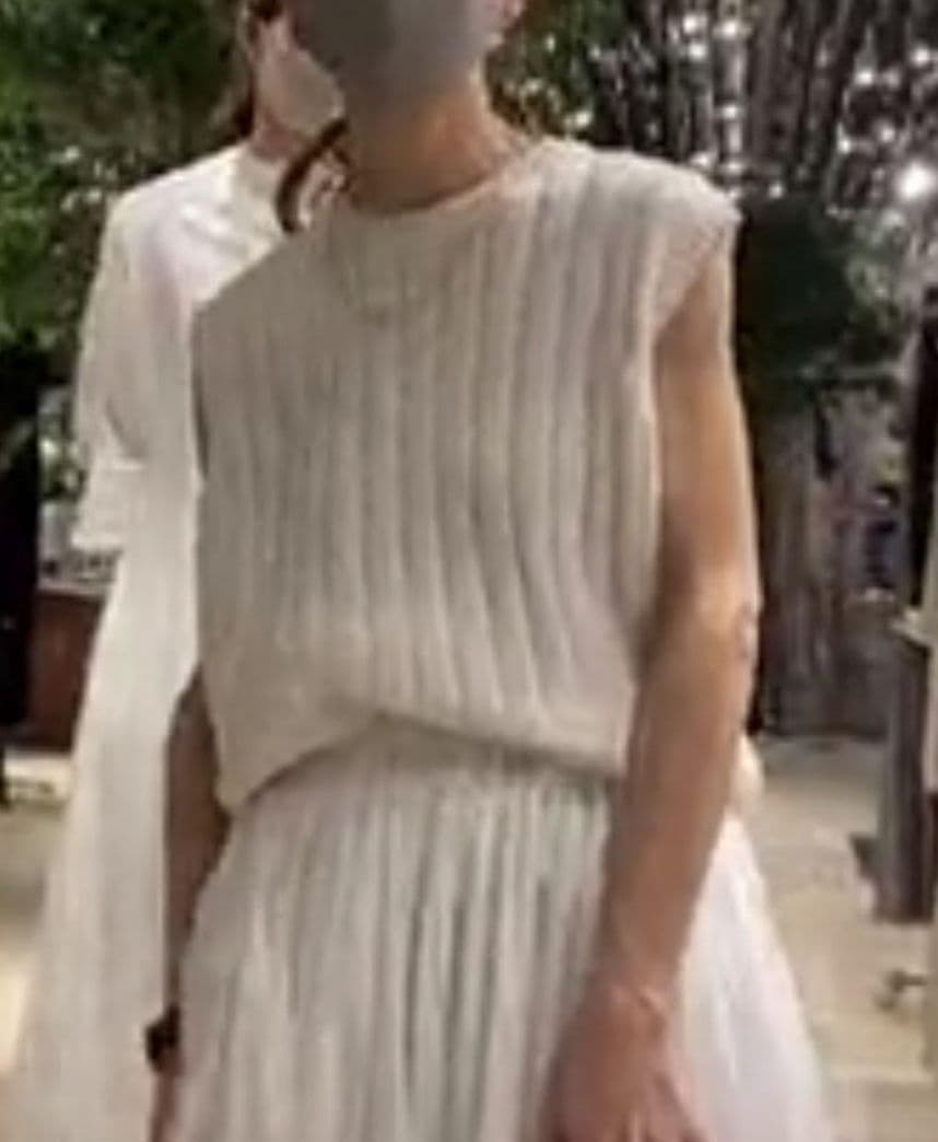 【未使用】ebure　コットンノースリーブプルオーバー　ホワイト