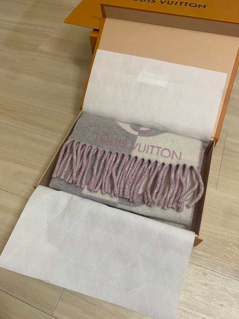 新品未使用/LOUIS VUITTON ロゴマフラー