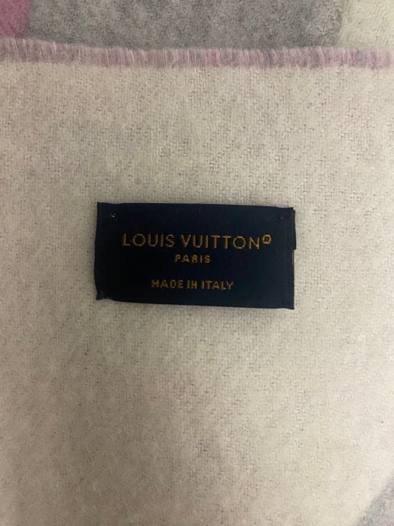 新品未使用/LOUIS VUITTON ロゴマフラー
