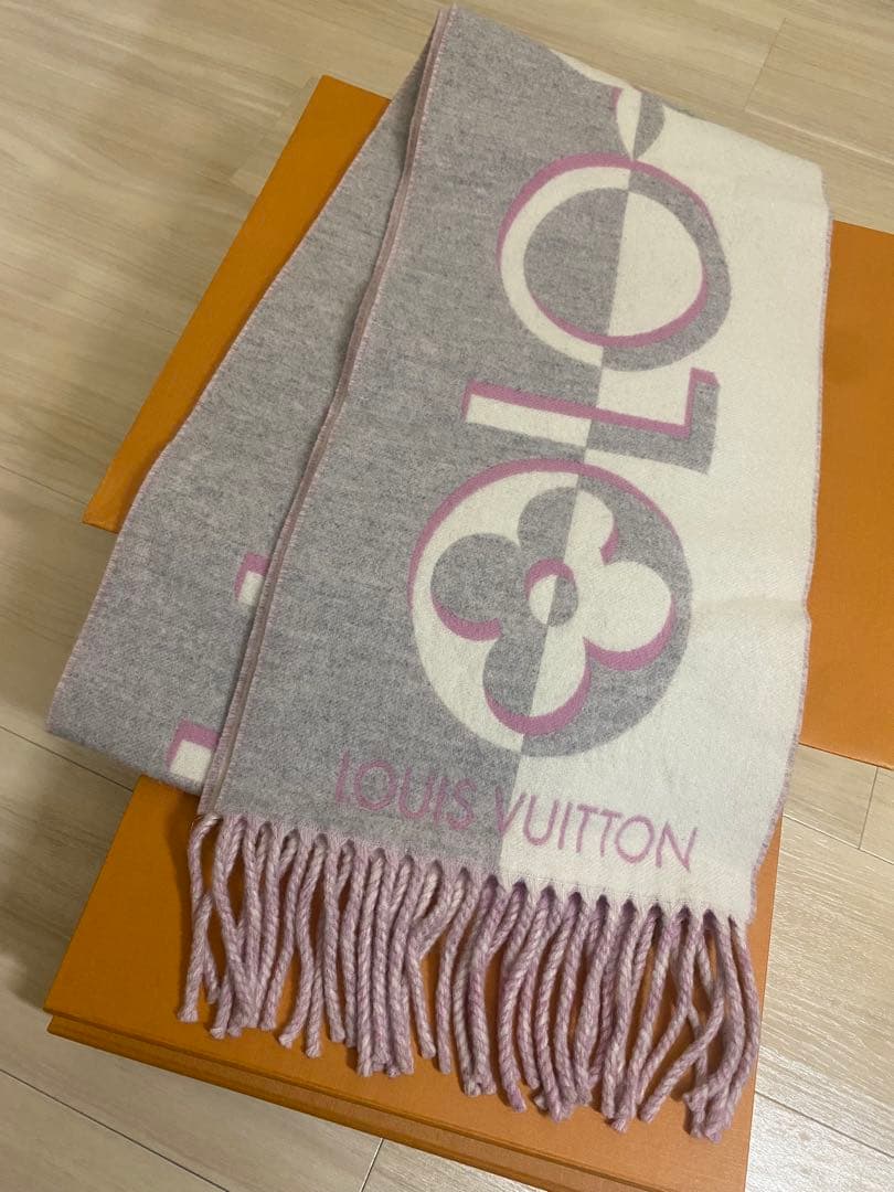 新品未使用/LOUIS VUITTON ロゴマフラー