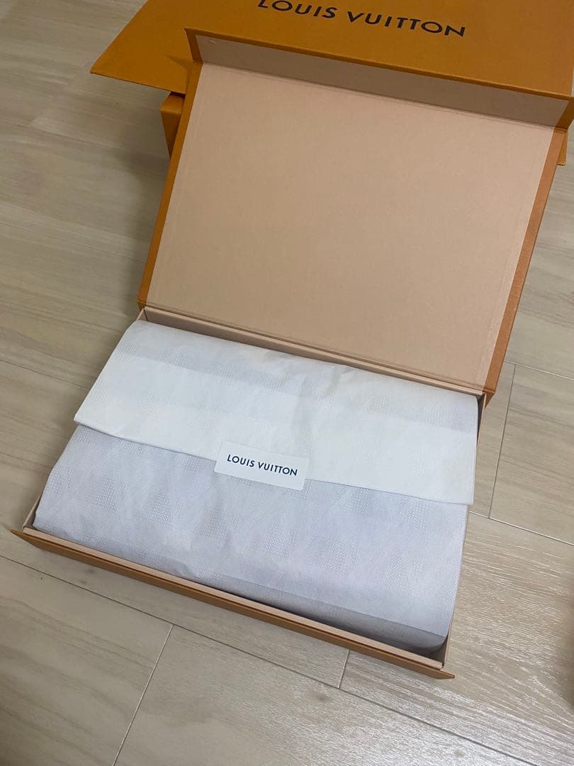 新品未使用/LOUIS VUITTON ロゴマフラー