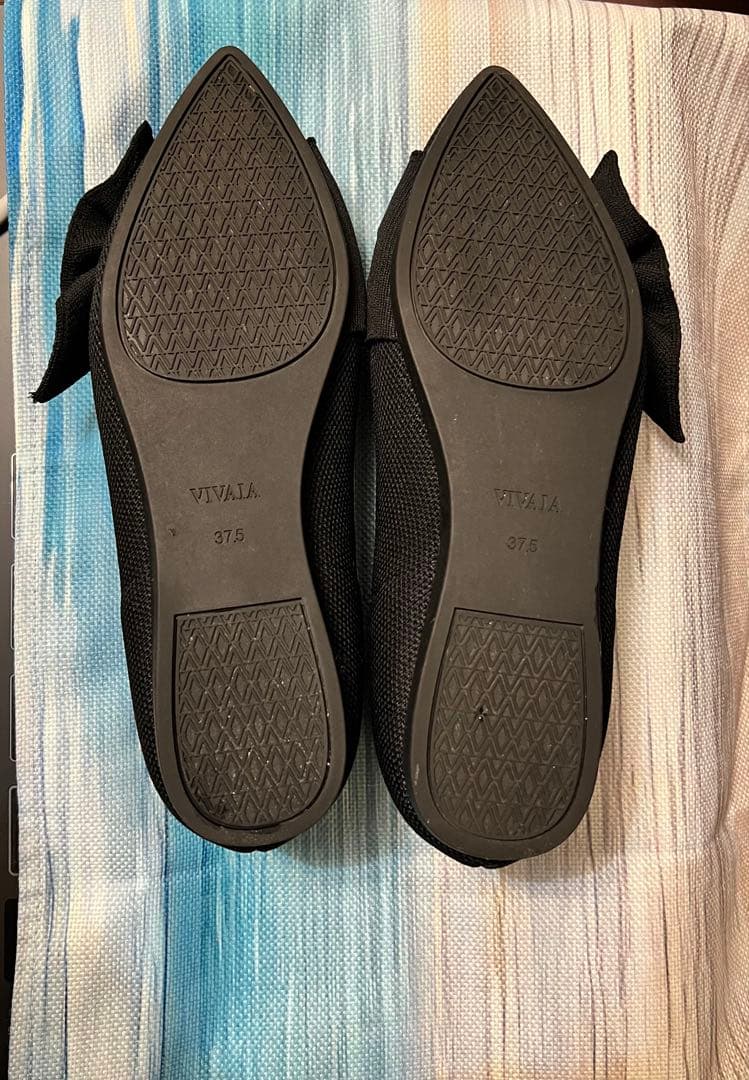 【美品】VIVAIA ブラック フラットシューズ 撥水 リボン 37.5