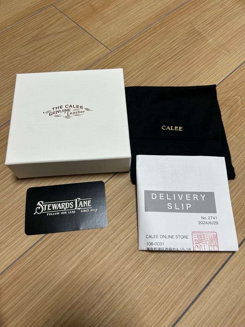 値下げ中　CALEE 三つ折り財布 黒 レザーウォレット