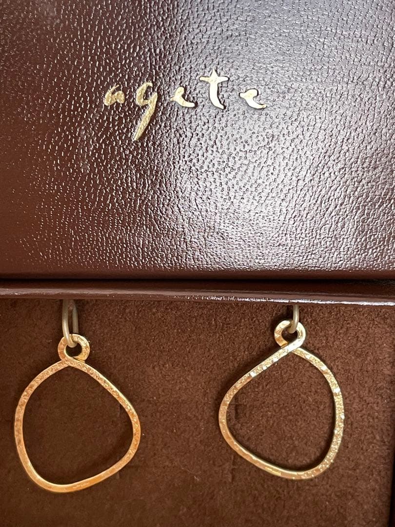 agete チャーム　イヤリング　ピアス　ゴールド