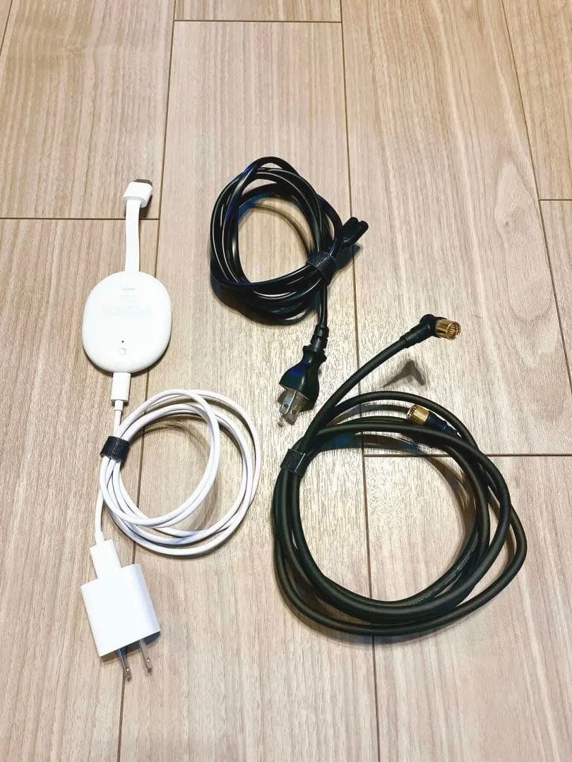 テレビ　ハイセンス　43インチ　グーグルクロームキャスト　HDMIケーブル付き